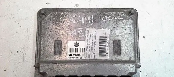 Skoda Fabia Mk1 (6Y) Engine control unit/module 047906033A