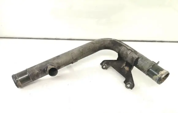 Suzuki Grand Vitara I Engine coolant pipe/hose