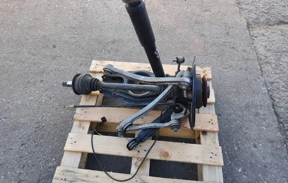 Mercedes-Benz C W204 Stub axle 