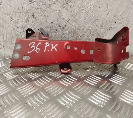 Mazda 6 Fender mounting bracket