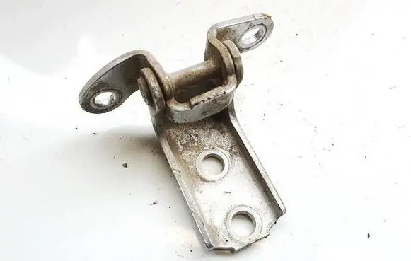 Toyota Verso Rear door lower hinge