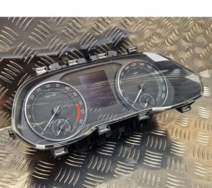Skoda Octavia Mk4 Speedometer (instrument cluster) 5E3920741B