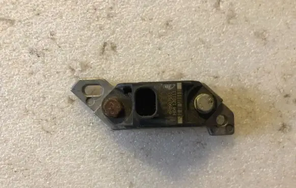 Audi A6 S6 C6 4F Acceleration sensor 4F0907651 4F0616575L