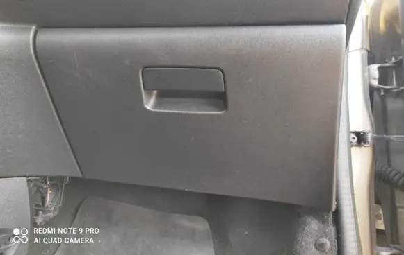 Peugeot 301 Glove box set 