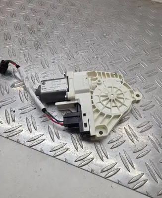 Skoda Yeti (5L) Rear door window regulator motor 5L0959812 918815100