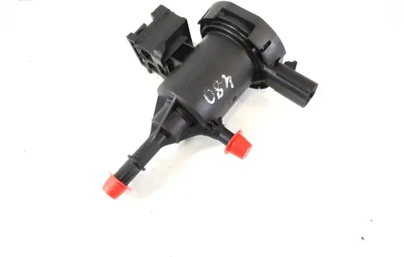 Mercedes-Benz GL X166 Vacuum valve A0014760532
