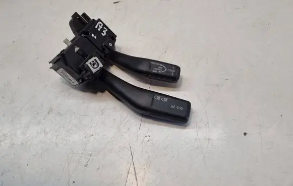 Audi A3 S3 8P Indicator stalk 8P0953513 01303600 30360040750273