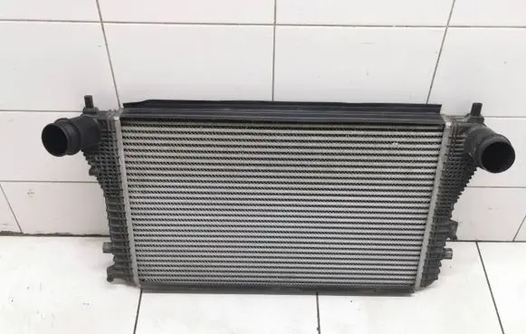 Volkswagen Golf VI Intercooler radiator 1K0145803AF