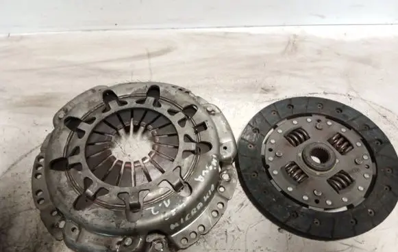 Nissan Micra Clutch set kit 319015210