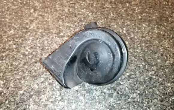 BMW 1 E81 E87 Horn signal