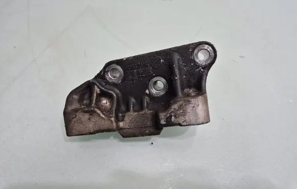 Chrysler Voyager Engine mounting bracket 90542119F