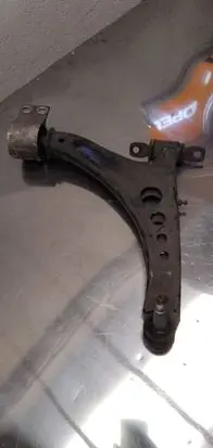 Opel Insignia B Front control arm 84198833