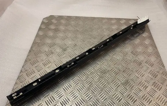 Volvo XC90 Sill supporting ledge 31395855 31378136