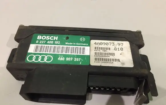 Audi 100 S4 C4 Combustion control unit/module 4A0907397 0227400192