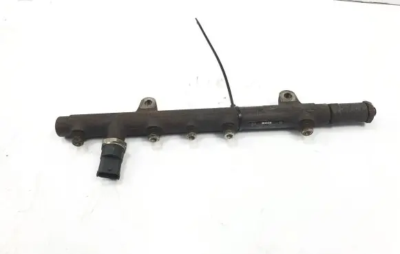 Opel Vivaro Fuel main line pipe 0445214024