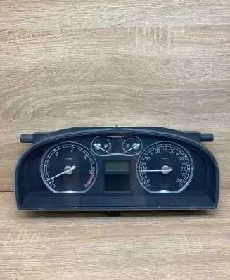 Renault Laguna II Speedometer (instrument cluster) 8200291334