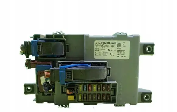 Opel Combo D Fuse box set 00520158930 TP204