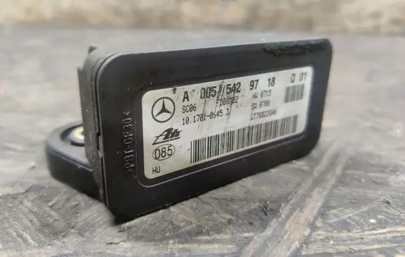 Mercedes-Benz CLK A209 C209 ESP acceleration yaw rate sensor A0055429718