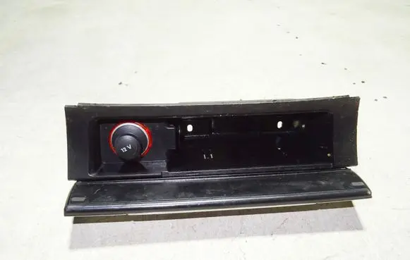 Volkswagen PASSAT B6 Car ashtray 3C0863284G 3C0863284H 3C0857961