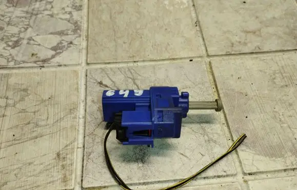 Clutch pedal sensor