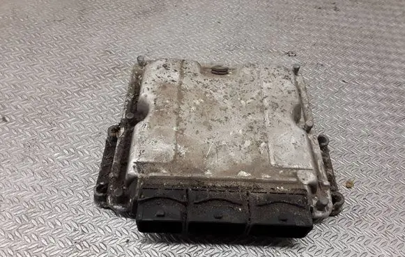 Renault Laguna II Engine control unit/module 0281010556 8200095416 8200153946