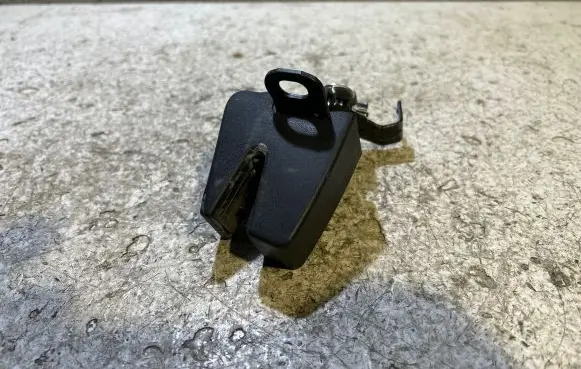 Loading door lock