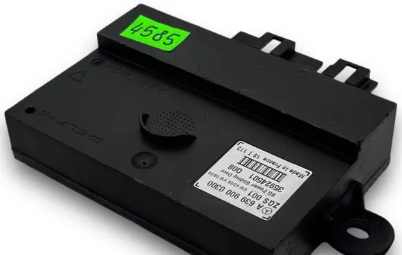 Mercedes-Benz B W247 Central body control module A4585 A6399000300