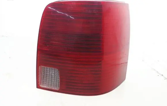 Volkswagen PASSAT B5 Rear/tail lights 30122820