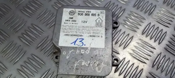 Volkswagen PASSAT B5.5 Airbag control unit/module 6q0909605b 5wk42869