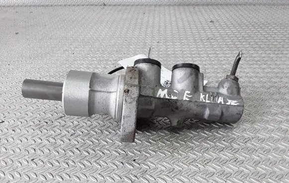 Mercedes-Benz E W210 Master brake cylinder