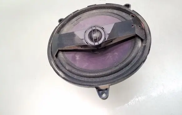 Audi A3 S3 8L Front door speaker 8D9035412B