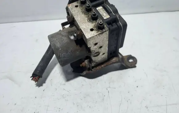 Toyota Corolla Verso AR10 ABS Pump 200206