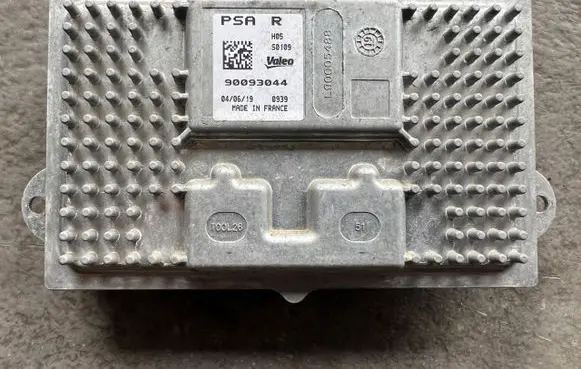 Peugeot 5008 II Xenon control unit/module 