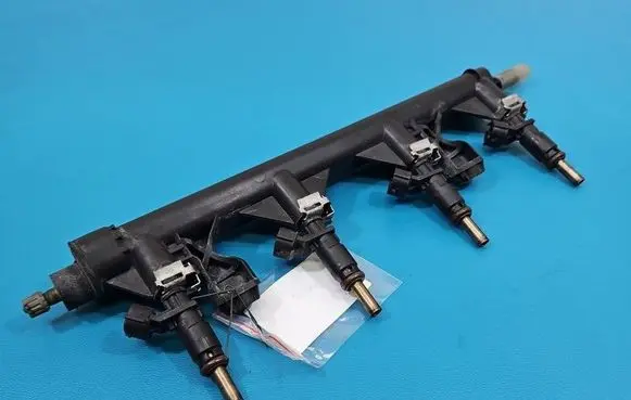 Peugeot 308 Fuel injector 7285003961 IMPRK1606506