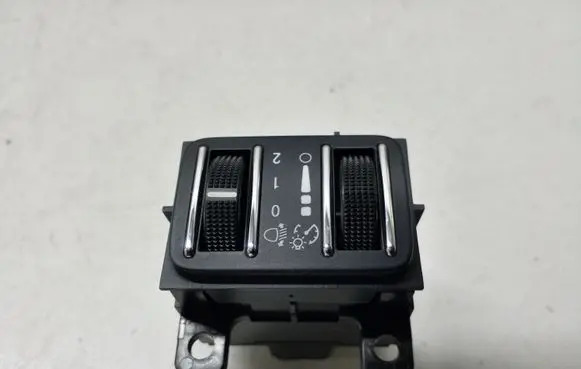 Maserati Ghibli Headlight level height control switch 670019921 5PG01DX9AA