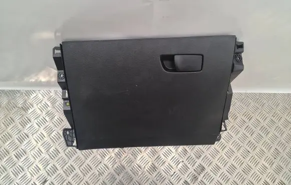 Renault Captur II Glove box 685004501R