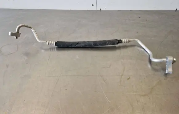 Air conditioning (A/C) pipe/hose