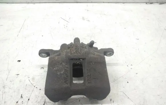 Honda FR-V Front brake caliper