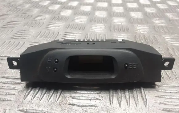 Mitsubishi Carisma Screen/display/small screen MR114346