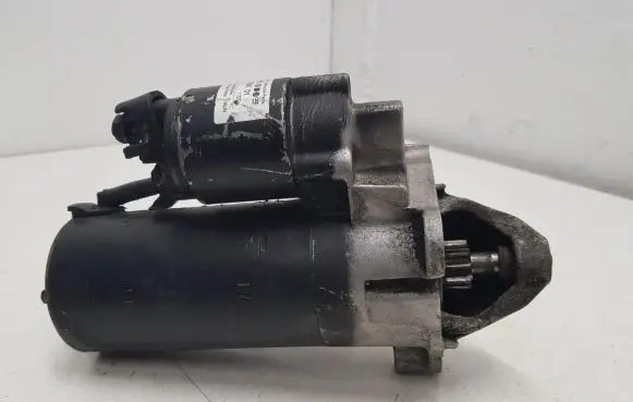 Volkswagen PASSAT B5.5 Starter motor 068911024GX