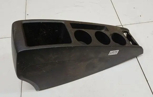 Toyota Corolla Verso AR10 Center console 589110F010