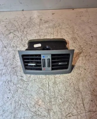 BMW 3 E90 E91 Rear air vent grill 7129556 6932024 6932023
