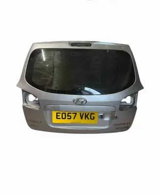 Hyundai Santa Fe Tailgate/trunk/boot lid 737002B030