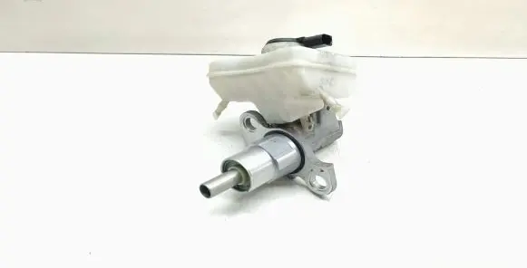 Master brake cylinder