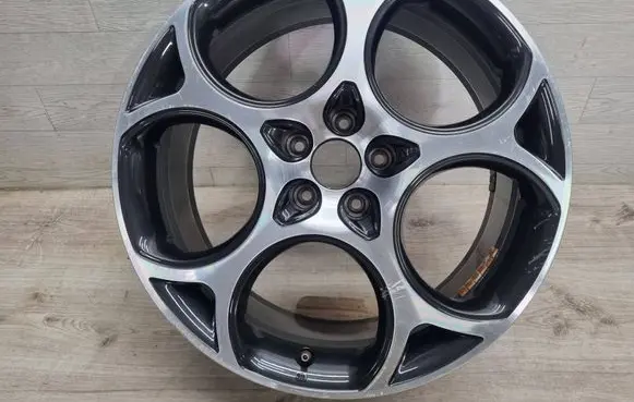 Alfa Romeo Tonale R19 alloy rim 50569176