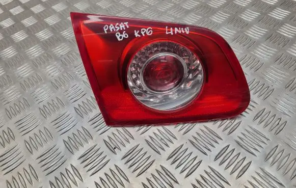 Volkswagen PASSAT B6 Tailgate rear/tail lights 3C9945093