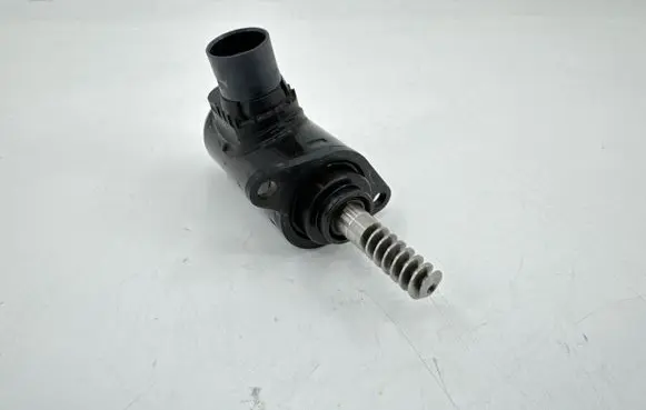 BMW 2 F22 F23 Valve oil control 7643073