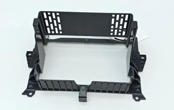 Mercedes-Benz Vito Viano W639 Radio/GPS head unit trim A6396891031
