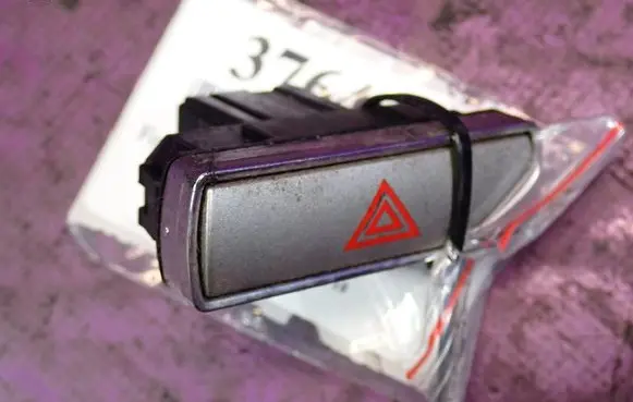 Ford Mondeo MK IV Hazard light switch 
