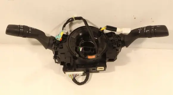 Toyota Yaris XP210 Light switch 89245K0C